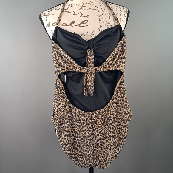 Michael Kors Women Cheetah Print One Piece Halter Top/Strapless Swimsuit Size 10 - Picture 2 of 8